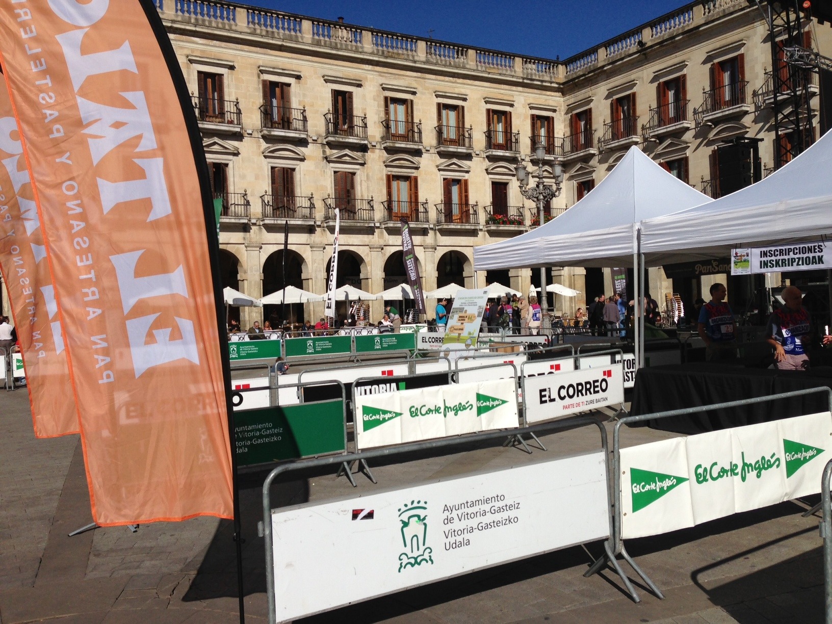 Eventokit Diario El Correo marcha green 2013, vallas banners y carpas plegables